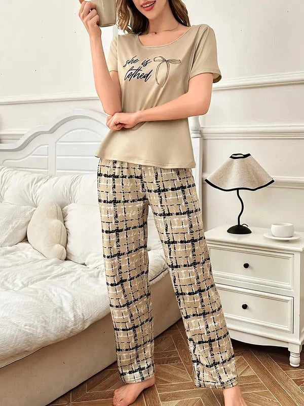 She is Cothed Printed Women Pj Set
