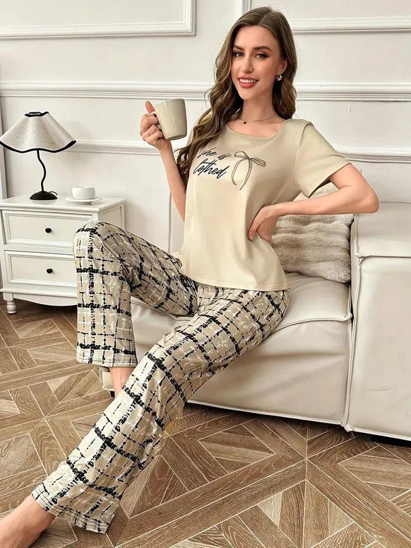 She is Cothed Printed Women Pj Set