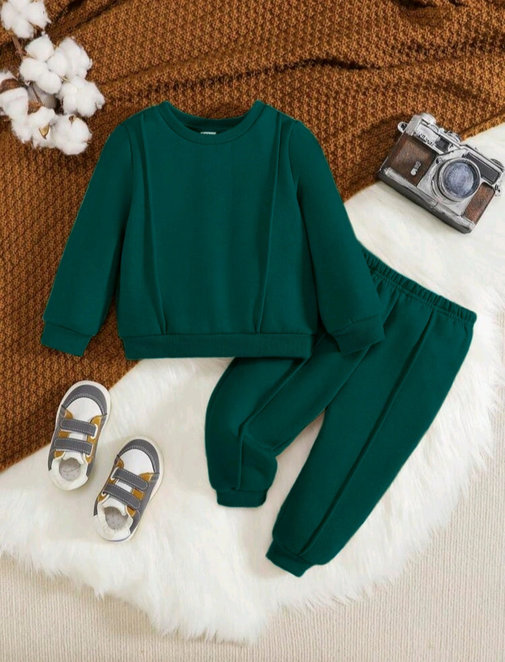 GREEN WINTER KIDS SWEAT SUIT